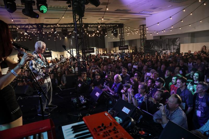 Robby Krieger (The Doors) performs for fans at the GIBSON
Experience at NAMM 2019.