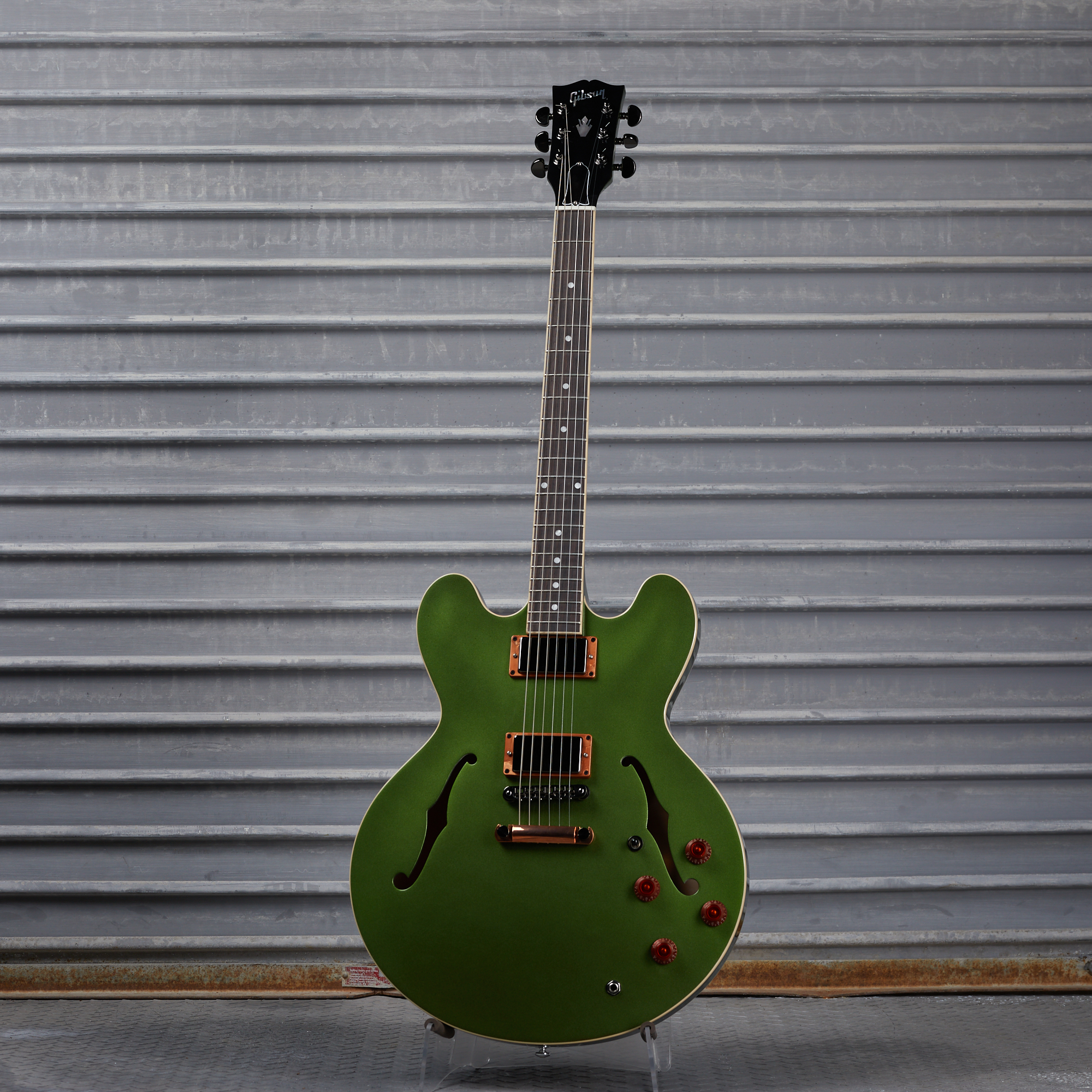 es 335 green